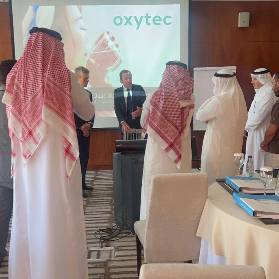 Oxytec Lunching